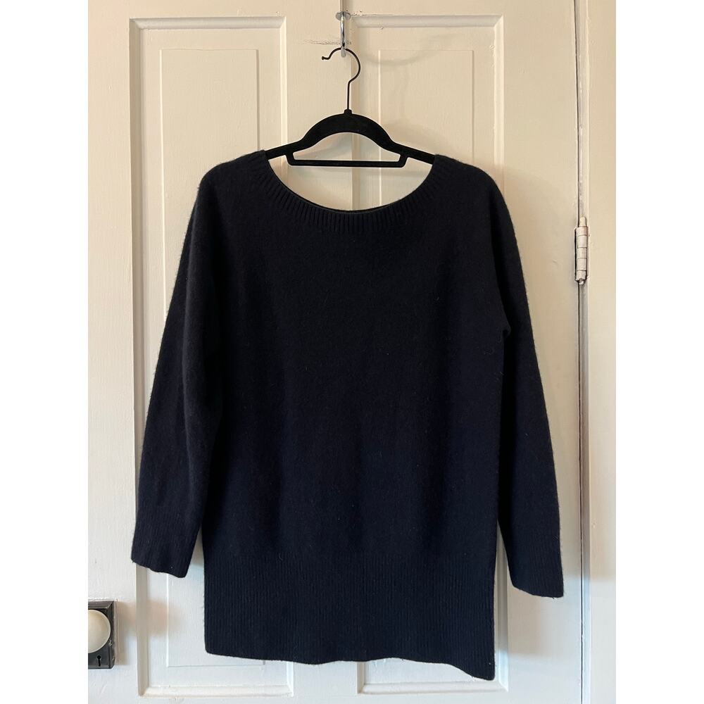 Celtic & Co 100% lambs wool women’s sweater blue large 3/4 sleeve scoop neck